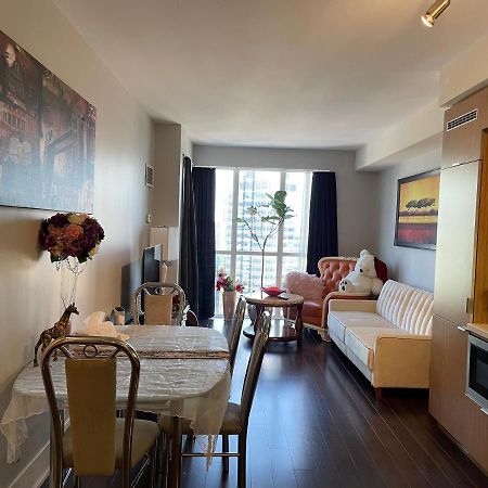 Luxury Condo With Cn Tower View Toronto Exteriér fotografie