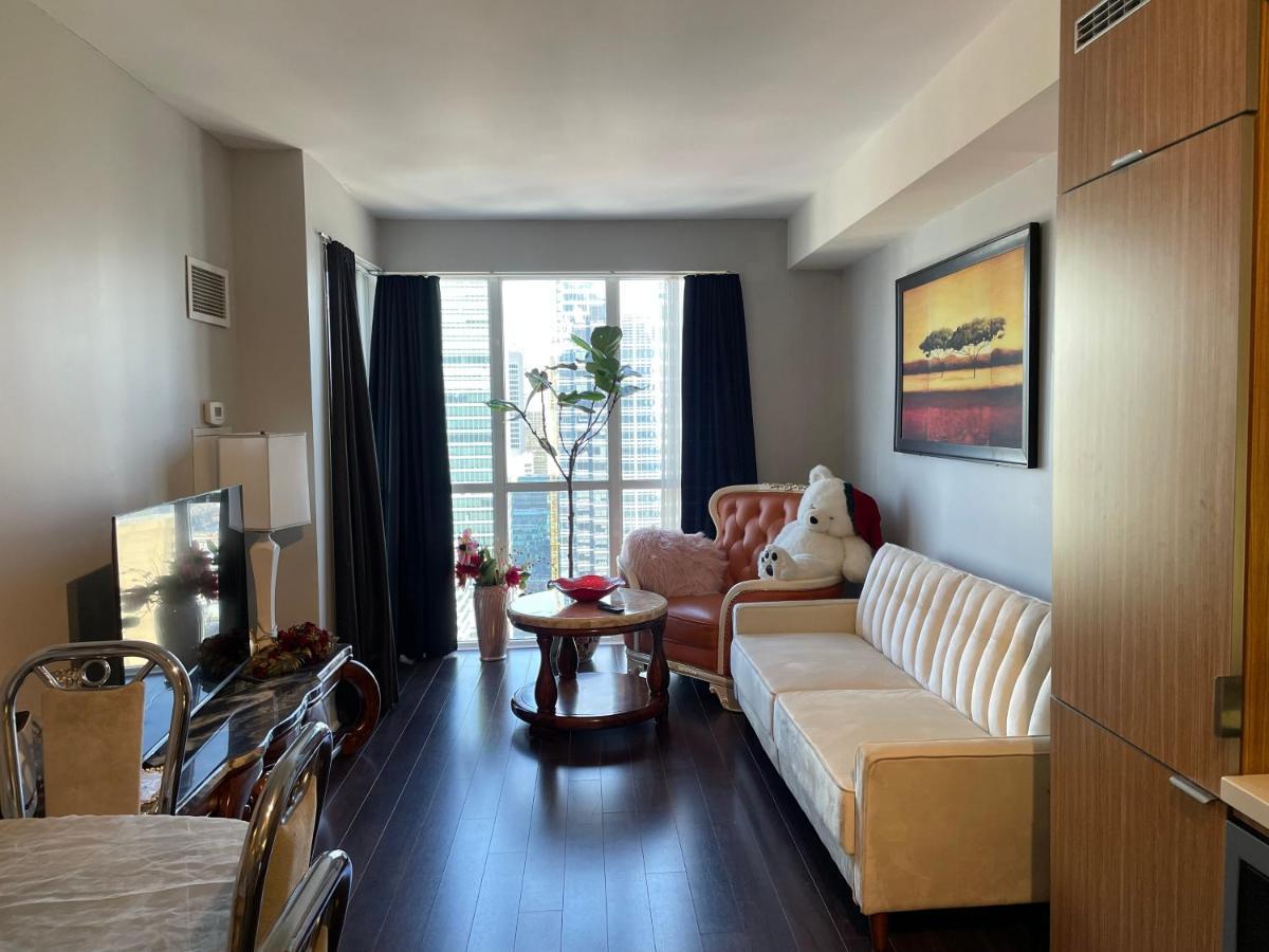 Luxury Condo With Cn Tower View Toronto Exteriér fotografie