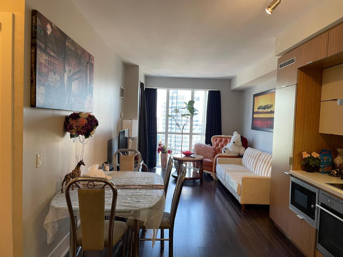 Luxury Condo With Cn Tower View Toronto Exteriér fotografie