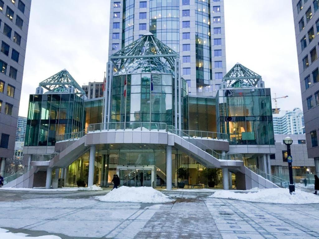 Luxury Condo With Cn Tower View Toronto Exteriér fotografie